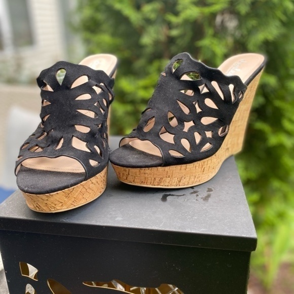 Charles By Charles David Cork Black Wedge Mules - Picture 6 of 10